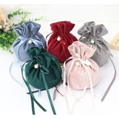 5pcs New Luxury Velvet Gift Bags With Pearl String Christmas Birthday Party Cooikes Candy Bags Boxes Jewelry Velvet Sachet Bags