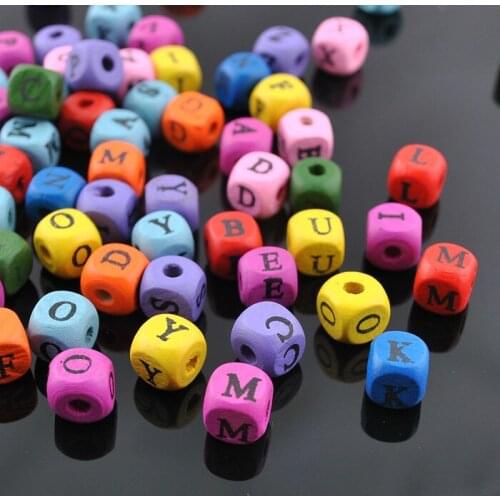 100 pcs Natural Mixed A-Z Alphabet/ Letter Cube Wood Beads