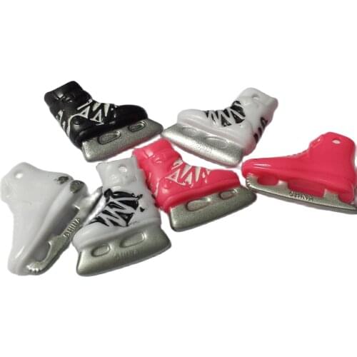 12X VINTAGE Plastic Charms-K (Skate shoe) for Necklace Retro Fashion Jewellery Chain clip Bead Girl Home Craft Cup Cake Topper