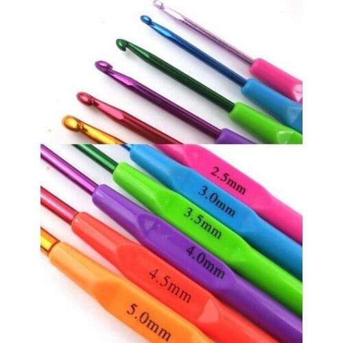 200 sets Different size&multi-colour Plastic Crochet Hooks Knitting Needles 2.5 - 5 6pieces/bag