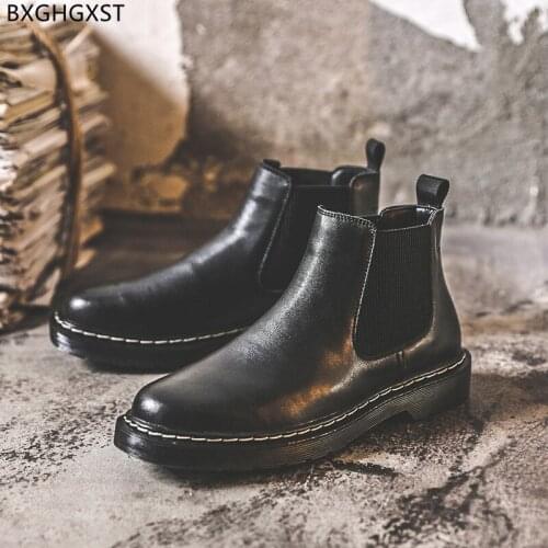 Black Chelsea Boots Man Barefoot Shoes Man Leather Boots for Men Male Ankle Boots for Men 2021 Luxury Designer Man Casual Shoes