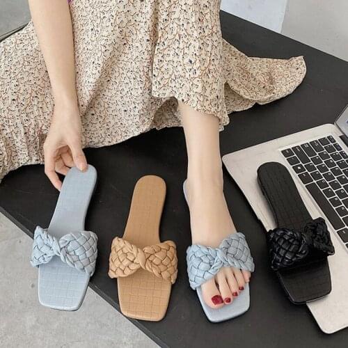 Women Slippers Personality Weave Bow-knot Design Summer Sexy Open Toe Flat Sandals Black Flip Flop 2021 Banquet Ladies Shoes