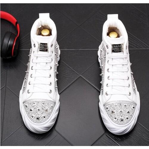 European Luxury shiny rivet men shoes designer sneakers spikes Breathable rhinestone high tops punk men Casual shoes Ankle boots