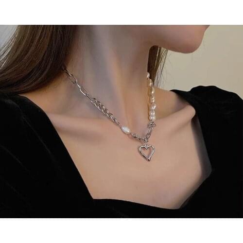 U-Magical French Vintage Freshwater Pearl Love Heart Pendant Necklace for Women Asymmetric Hollow Chunky Chain Necklace Jewelry