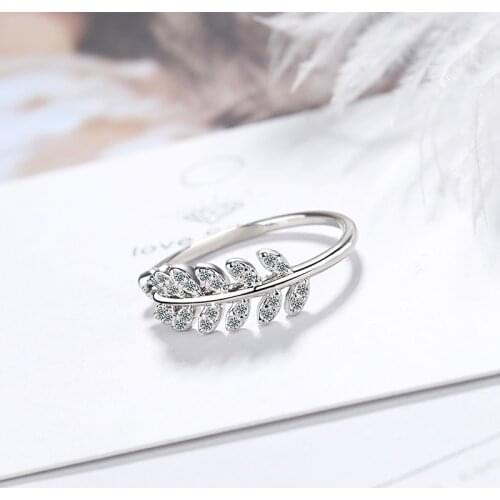 Womens Simple Style Finger Rings Shiny Crystal Branch Leaf Plant Design Opening Design Fresh Ring Charming Ring Accessory Gifts