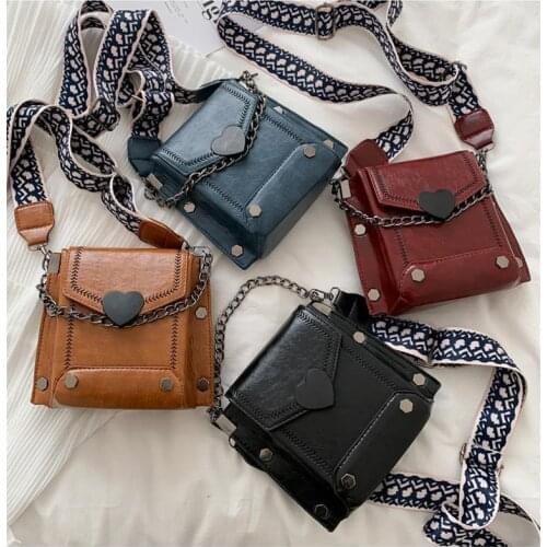 Women Messenger Bag Retro Style Shoulder Bags Cross Body Purse Satchel with Heart Buckle for Work Travel Hiking