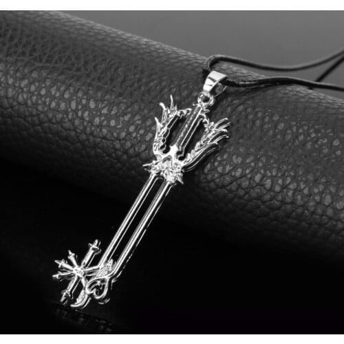 Metal Game Kingdom-Hearts3 Sora Key Keyblade Weapon Pendant Necklace Decor Keychain Key Chains Ornament Gifts Cosplay