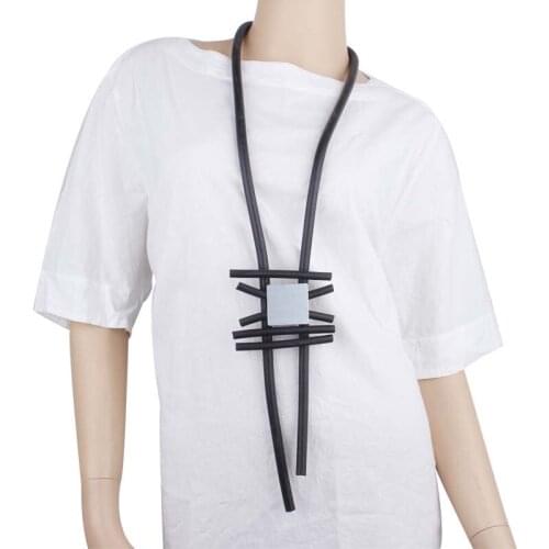 JID New Thick Chain Necklace Ethnic Metal Square Alloy Pendant Necklace Current Handmade Jewelry For Women Clothes Accessories