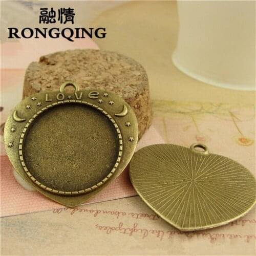 RONGQING Antique Bronze 25mm Round Cabochon Setting Heart Shaped LOVE Moon Pendant Jewelry Findings 30pcs/lot