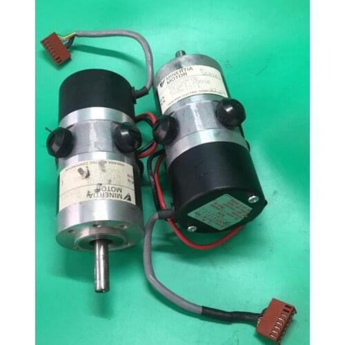 R02SAK0E UTOPI-200SE DC motor , used in good condition . 80% appearance new , good working , free shipping