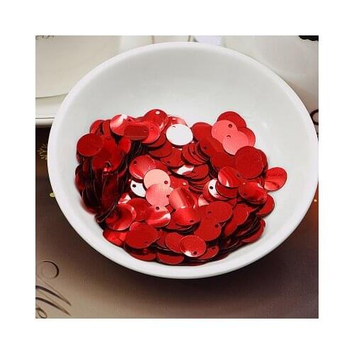 360pcs Large Round Sequins 20mm PVC Sequin Flat Round Paillette Hologram Sequins Decoration With Side Hole Red Confetti