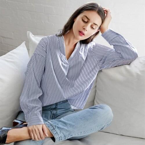 Lace Woman Tops Spring Summer Female Shirts European Style Shirts Woman Blusas Largas