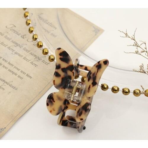 Vintage Hair Claw Clip for Thick Hair Butterfly Shaped Hair Jaw Shower Hair Clamps for Girls Female 7*5cm BN