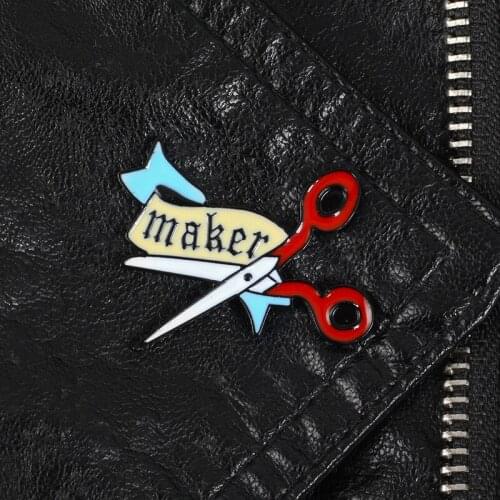 Maker Scissors Tailor Oil Dripping Alloy Brooch Originality Enamel Cowboy Badge Keepsake Jewelry accessories Free Delivery