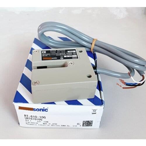 The new RT-610-10G 10R through-type thin film color mark sensor