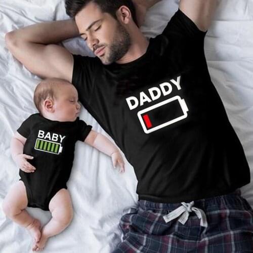 Family Matching Clothes Look Matching Outfit Funny Battery Clothes Dad Mom Boy Girl T-shirt for Daddy Mommy Me Baby Boy Girl 1pc