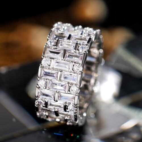 Luxury and Exquisite Full Circle Zircon Wedding Ring Women European and American Fashion Cocktail Party Ring Jewelry