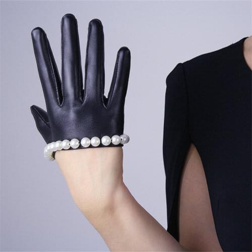 Autumn and winter womens short design sheepskin gloves pearls design genuine leather gloves half palm black glove