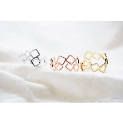 Hollow out Rushed Classic Rings For Women Rolling Square Ring