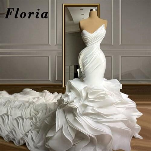 Cocomylody Sweep Long Train Wedding Dresses Tiered Saudi Arabia 2020 Robe De Mariee Turkish Couture Dubai Strapless Bridal Gowns