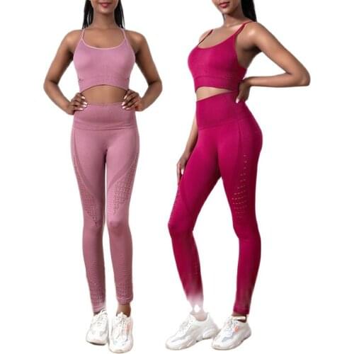 Women 's Outfit Sexy Beauty Back Yoga Workout Clothes Sports Fitness Suits Crop Top And Scrunch Butt Leggings Yoga Set