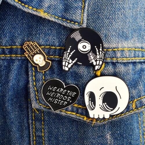 Happy Halloween Enamel Pins Custom Skull Ghost Skeleton Brooches Backpack Clothes Lapel Pin Fun Badge Jewelry Gift