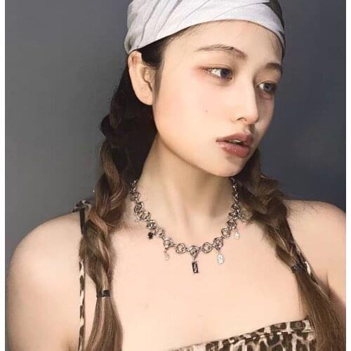 Necklace female European and American fashion crystal necklace simple style clavicle chain necklace necklace jewelry wholesale