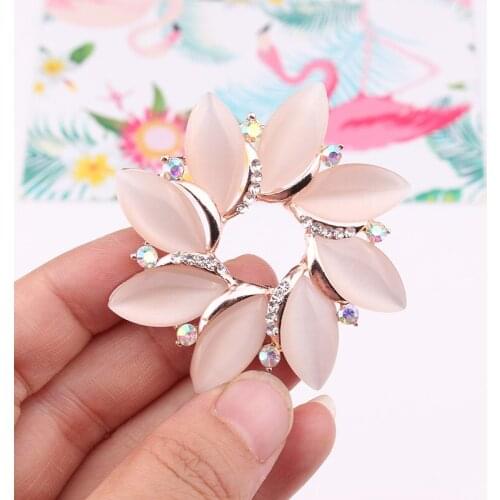 TODOX Opal Stone brooches available Classic Exquisite Golden Bright shining Crystal big Bow coat Pins women man wedding bouquets