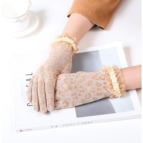 Womens Lace Summer Black White Thin Lace Short Driving Sunscreen Gloves Bridal Wedding Gloves