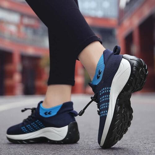 Breathable Sneakers Krasovki Sneakers Sport Calsados Running Woman Jogging Sports Shoes Womens Sneakers Chassure Tennis Walking