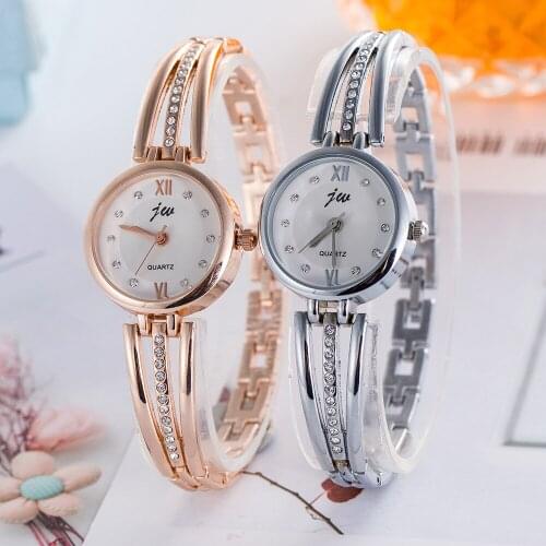 New Fashion Novelty Diamond Scale Alloy Quartz Watch Ladies Luxury Brand Stainless Steel Bracelet Watch