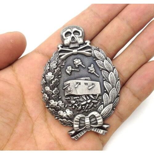 WWI WW1 1957 ISSUE GERMAN ARMY ARMOURED PANZER TANK ASSAULT BADGE PIN MEDAL ORDER