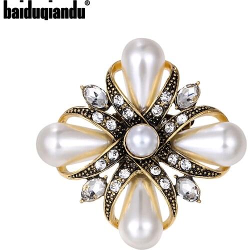 Baiduqiandu New Arrival Simulated Shell Pearl and Crystal Cross Brooch Pins Dress Coat Jewelry Accessories