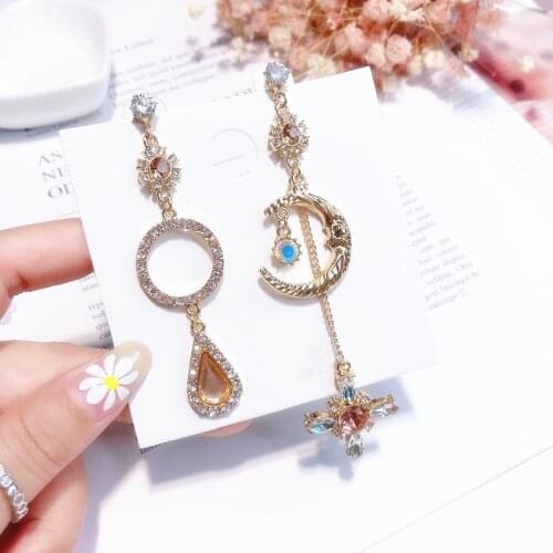 Dominated 2019 Fashion Creative Asymmetric Long Moon Crystal Drop earrings Women exaggerated metal geometry circular earrings