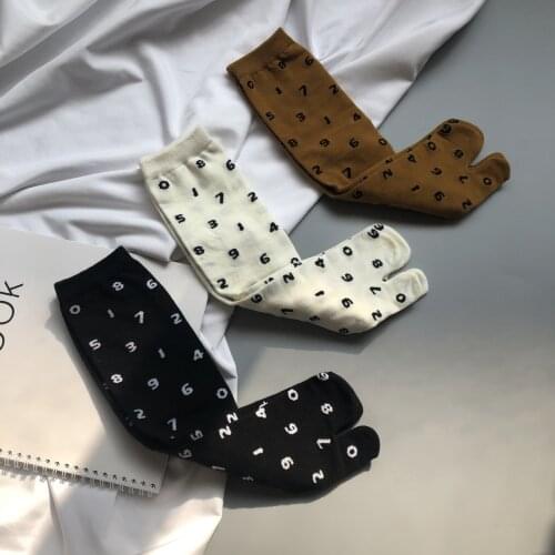 Fashion Digital Combed Cotton Two Toe Socks Women Korean Harajuku Jacquard Split Toe Socks Japanese Casual Two Finger Tabi Socks