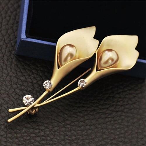 Fashion Tulip Brooches Women golden Accessories Metal Brooch and Pin Female Clothing Pin Up Decorations Alloy Jewelry Brooches