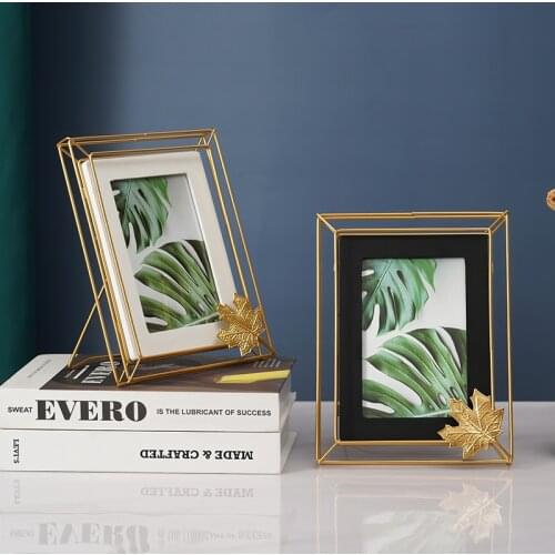 European Style Decor Desk Decor Photo Frame Home Decoration Accessories for Living Room Photo Show Pendulum Stand Photo Frame