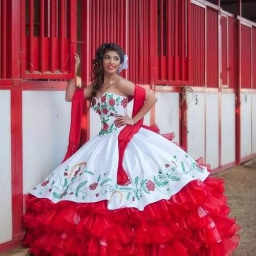 Bealegantom White And Red Ball Gown Quinceanera Dresses 2021 Embroidery Beads Lace Up Back Sweet 16 Dress Pageant Gown QA1638