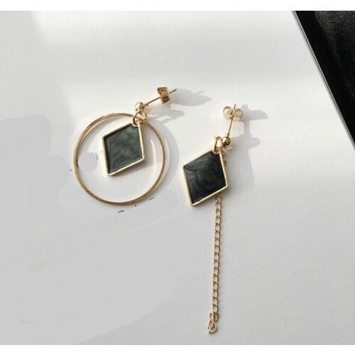 Punk 2020 New Fashion Stud Earrings White/black Bride Cute Simple Geometric Irregular Circle Hollowed Womens Earrings