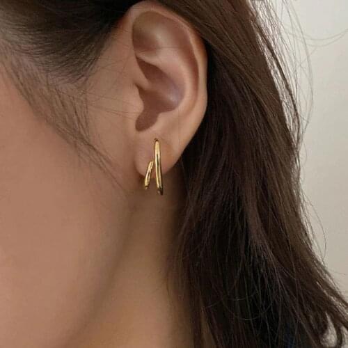 Kpop Gold Double Layer Hook Claw Stud Earrings for Women Vintage Bending Circle Earring Fashion Korean Jewelry