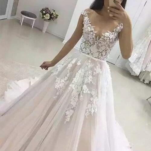 V-Neck Sleeveless A-Line Zipper Back Soft Tulle Lace Appliques Crystal Wedding Dress Lace Bride Gown Cinderella