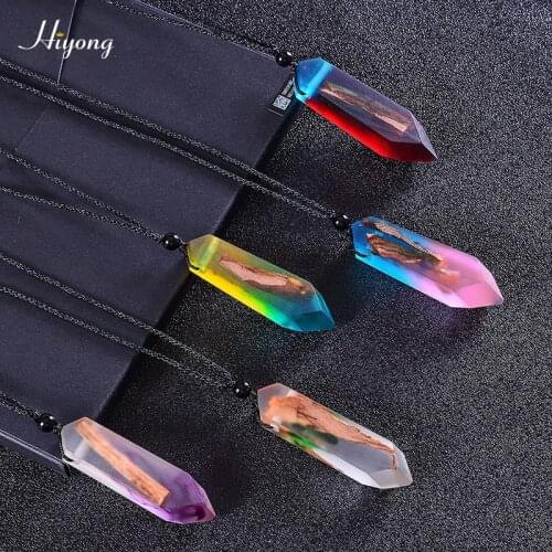 New Fashion Colored Resin Wood Necklace Handmade Adjustable Natural Wood Resin Pendant Necklace Creative Sweater Chain Jewelry