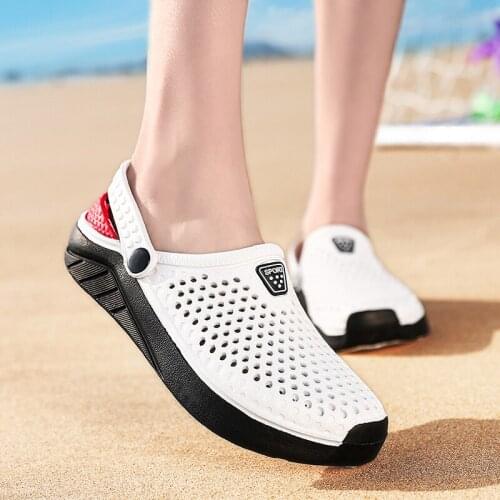 2021 low price new summer men and women clogs quick-drying casual household slippers couple beach sandals Muller bathroom 36-45