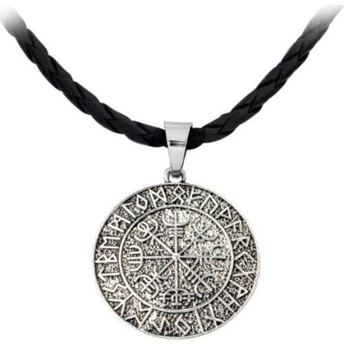 Selling jewelry personality Viking North European pirate compass pendant necklace