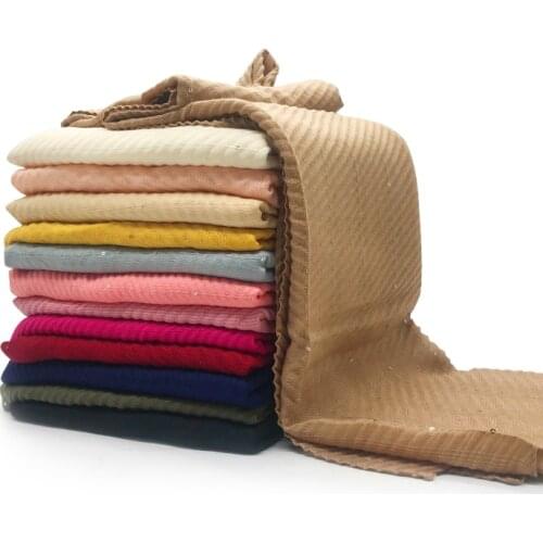 10pcs/lot women gold glitter scarf pleated turkish islamic scarf hijab women muslim dubai hijab