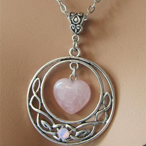 Natural Pink Heart-shaped Quartz Crystal Necklace Chain Unlimited Love Celtic Ladies Diy Jewelry Friends Healing Gifts