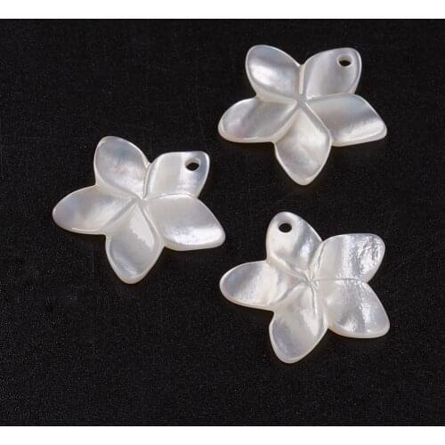 10pcs Natural Flower White Flower Shell Mother of Pearl Shell Pendants for jewelry making Decor 18.5x19x2mm, Hole: 1.5mm