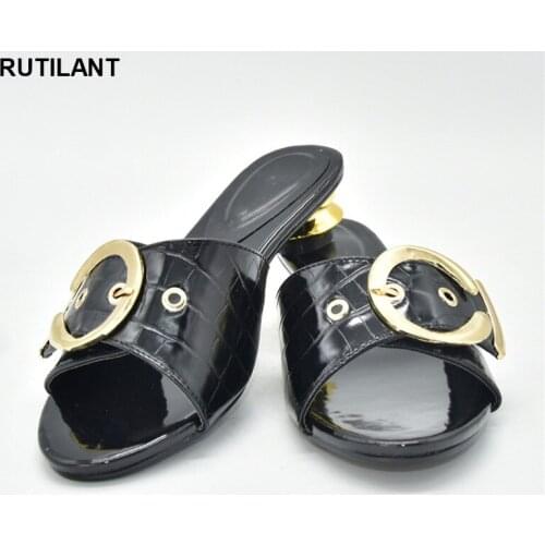 2021 New Slippers Womens Wedding Party Wedding Shoes for Women Bride Ladies Dress Shoes Slip on Low Heels Plus Size Party Pumps