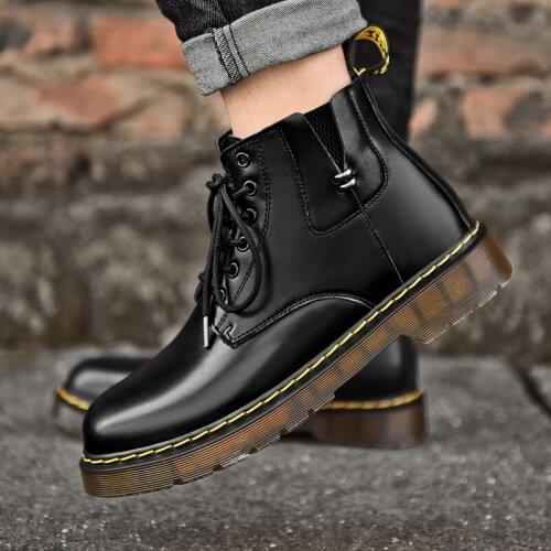 2021 Best Selling Men Outdoor Shoes Black Brown Men Leather Mountain Boots Rubber Sole Walking Mens ShoesDesigner Trekking Boots