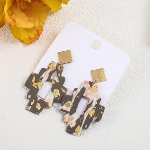 European and American Style Soft Clay Earrings French High-end Retro Palace Style Net Red Simple Earrings Jewelry for Women